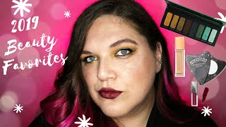 My Beauty Favorites of 2019 | Melt Smoke Sessions Tutorial | Musings of a Fox
Bonjour tout le monde! Im not sure how its suddenly December, but now is the time of year we all tend to get a little retrospective. It only seemed fitting to do a wrap up of all my beauty faves from 2019. Theres a lot more of the Tops of 2019 where this came from so make sure to hit that subscribe button!
Products Used:
BELIF True Cream Moisture bobomb
SMASHBOX 24 Hour Shadow Primer
MELT COSMETICS Gemini Palette
MELT COSMETICS Smoke Sessions Palette
URBAN DECAY - 24/7 Glide-On Eye Pencil in P_erversion
NYX Epic Ink Liner in Black
URBAN DECAY - 24/7 Glide-On Eye Pencil in Goldmine
SEPHORA LashCraft Big Volume Mascara
MILK MAKEUP Hydro Grip Primer Mini
URBAN DECAY Stay Naked Foundation in 40WY
LUNATICK COSMETICS High Definiton Microfinish Pressed Powder
URBAN DECAY After Glow Blush in Video
IT Cosmetics Bye Bye Pores Bronzer**
BECCA Parisian Lights Highlighter
URBAN DECAY Brow Blade in Cafe Kitty
URBAN DECAY Brow Endowed in Brow Sugar*
SMASHBOX Always On Liquid Lip in Vino Noir
No mark - purchased myself
* - gifted
** - PR - not paid to use or mention
*** Sponsored (don’t I wish)
Plus Size Fashion: https://www.youtube.com/watch?v=PRQafN4H-ao&list=PLBPnfkv02NTvG82pe4YgOKlnyzDEgHnxq
Makeup Tutorials:https://www.youtube.com/watch?v=0DG7r7xO7eQ&list=PLBPnfkv02NTutQRgwB6VRSA3UT_2BLnVE
Body Positivity Series:https://www.youtube.com/watch?v=wCknb17xFsc&list=PLBPnfkv02NTsJDSyB-rsBh_fZNUfijmwk
S O C I A L M E D I A S
IG: @musingsofafox
Twitter: @musingsofafox
Facebook: /TheMusingsofaFox My Beauty Favorites of 2019 | Melt Smoke Sessions Tutorial | Musings of a Fox