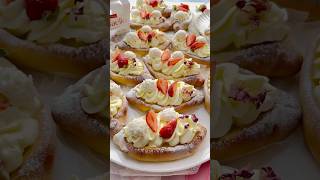 ZOETE ROMIGE KOKOSBROODJES