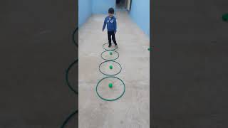 Coordenação motora com os pés #shorts ❣ educação infantil ❤
