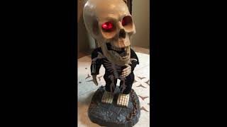 Halloween Big Head Dancing Animated Skeleton Sings Super Freak TESTED WORKS 2005