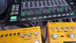 DAWless Analog Acid Breakbeat Live Jam Behringer TD-3 RD-6 Roland MC-101 MX-1 | Dimension 23