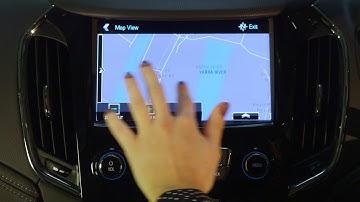 Astra Sedan - How do I use the navigation system?