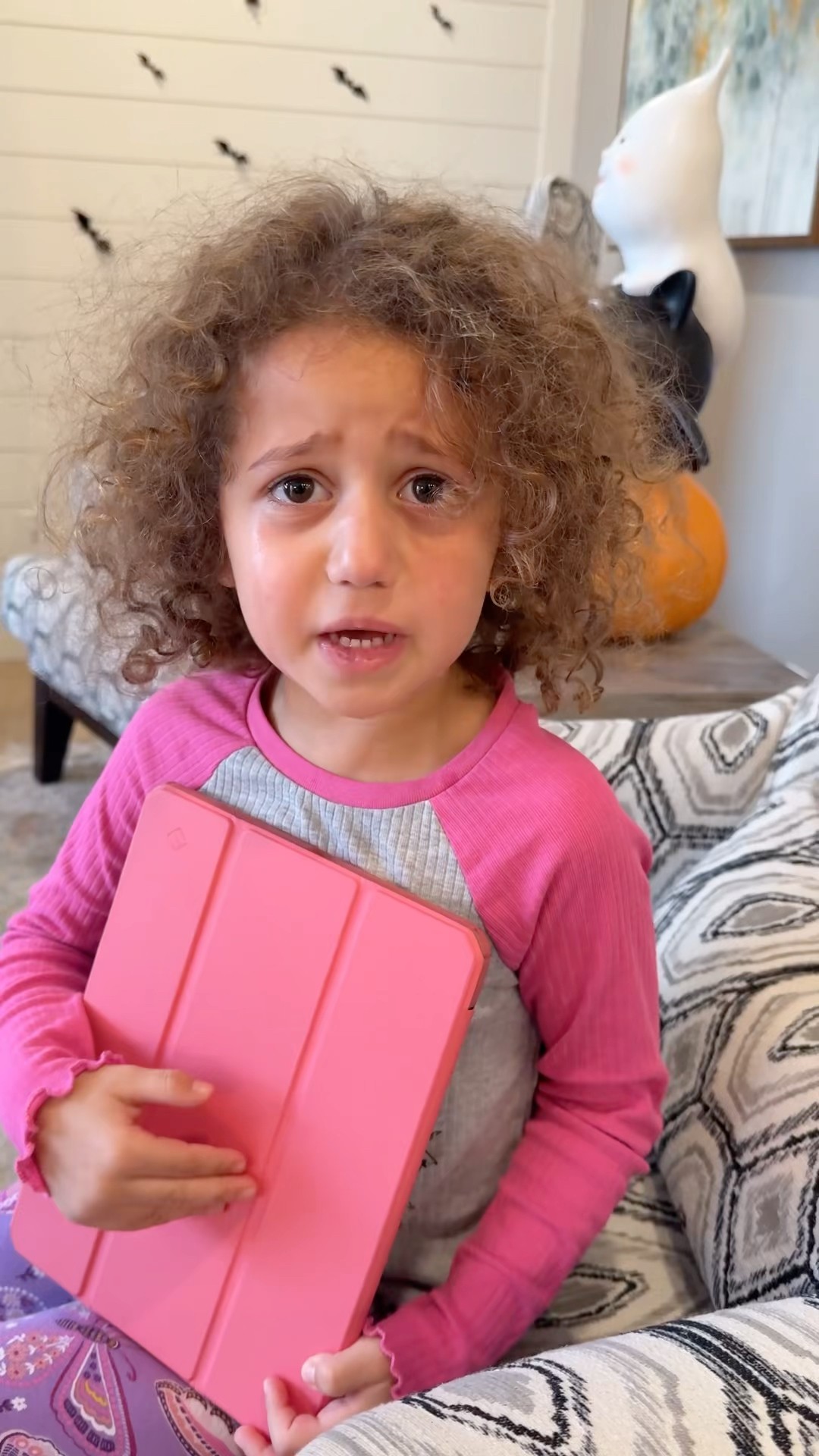 Sierra teaches Rhia lessons about learning letters and numbers #shorts