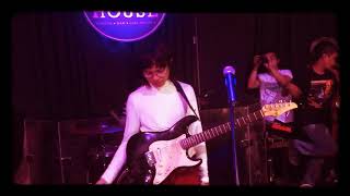 Mundo - IV of Spades Live @ Social house Circuit Makati