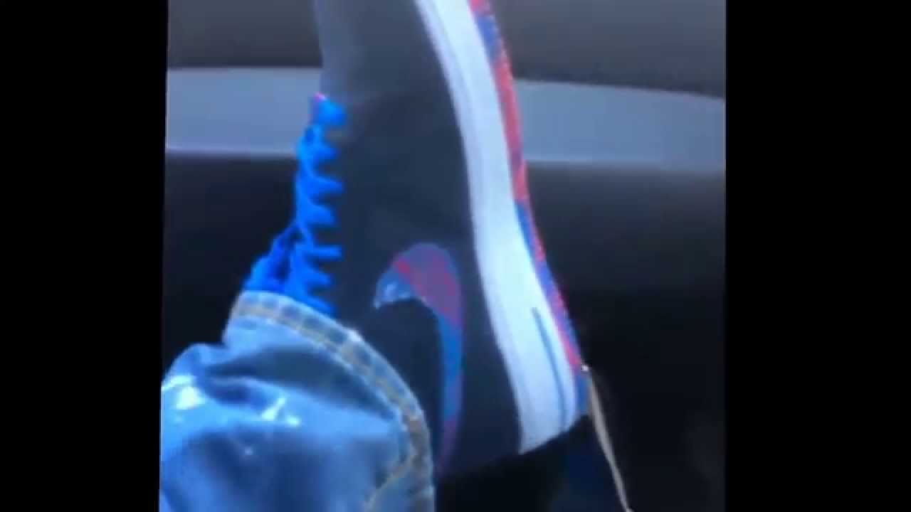Chief keef showing his new glo 1�s Shoes YouTube Chief keef showing his new glo 1�s Shoes YouTube