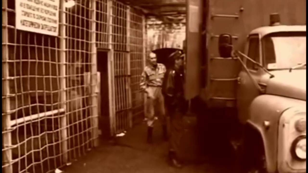 Побег из крестов 1992