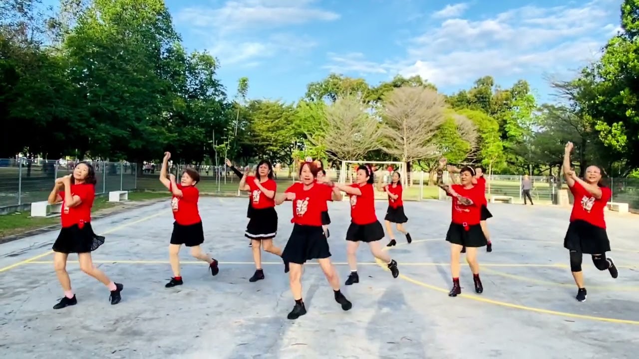 Happy New year 2026@ HORSEH 新年歌 2026 || 3P x 薛家燕 x 暴牙菇 || zumba || #记录生活美好 #靓靓C9