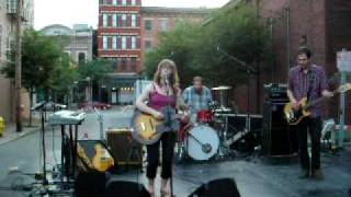 heartless bastards - live - Came A Long Way