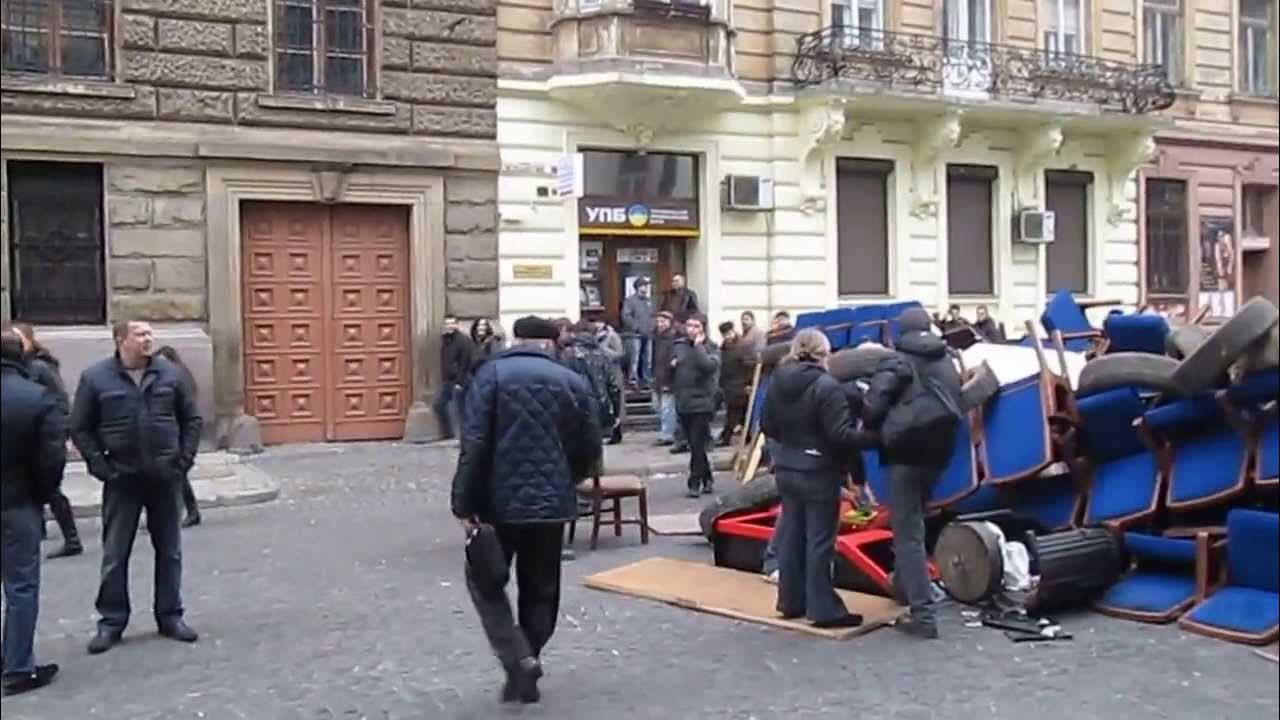 Погромы львов фото