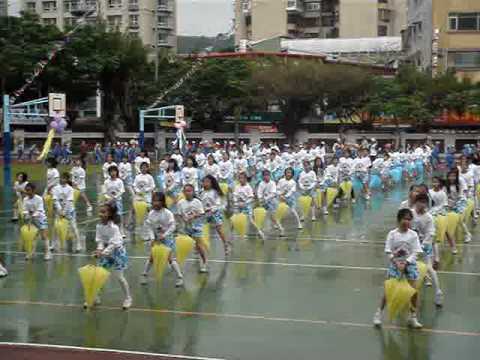 運動會表演---4年級大會舞