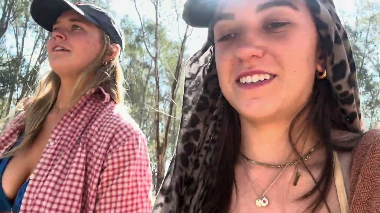 Vlog 10 - STRAWBERRY FIELDS 🍓🩷