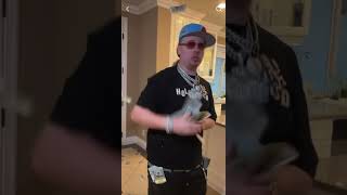 Wakko the Kidd wonders Why he got Robbed?