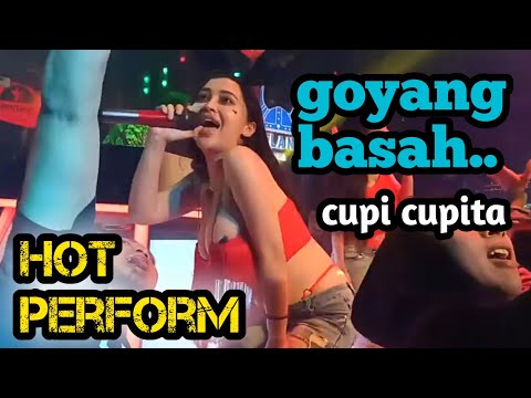 Perform Hot - Goyang Basah(Gobas) Cupi Cupita Di Club Malam