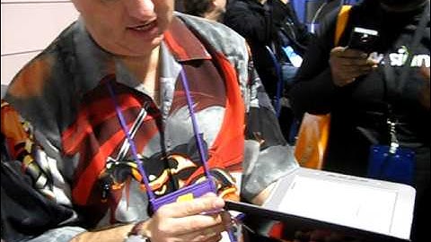 Leo Laporte gets his hands on a Marvell Armada powered machine at CES