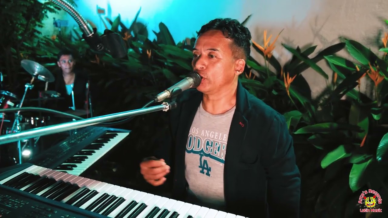 Grupo Los Fénix - Popurrí Sones