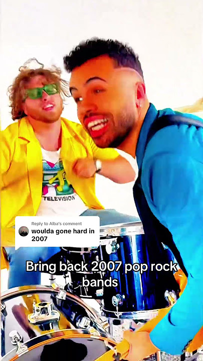 2007; should we bring it back? 🙂‍↔️🤘 #poprock #2000sthrowback #2000smusic #falloutboy #5sos