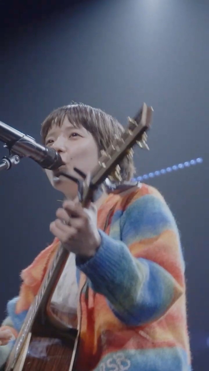 あいみょん - ビーナスベルト 【OFFICIAL LIVE VIDEO】 - YouTube