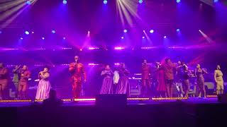 Pastor Mthunzi Namba - Worship Medley (Spirit of Praise 11 Durban Tour)