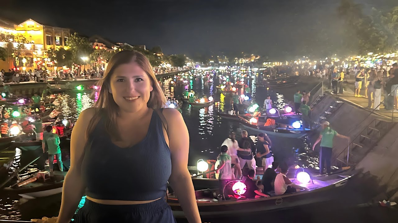 Why Hoi An, Vietnam Is A MUST Visit 🇻🇳 (Ancient Town + Street Food)