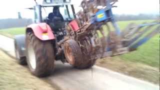 Steyr CVT 130 mit Lemken Pflug im Einsatz