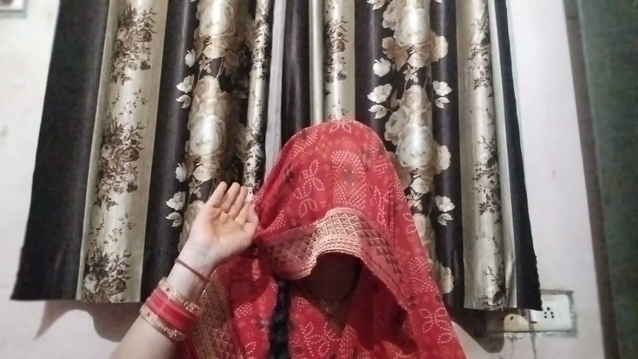 शिवा खोल मंदिरवा खेलब होली