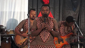 Endelea kubarikiwa na new life band