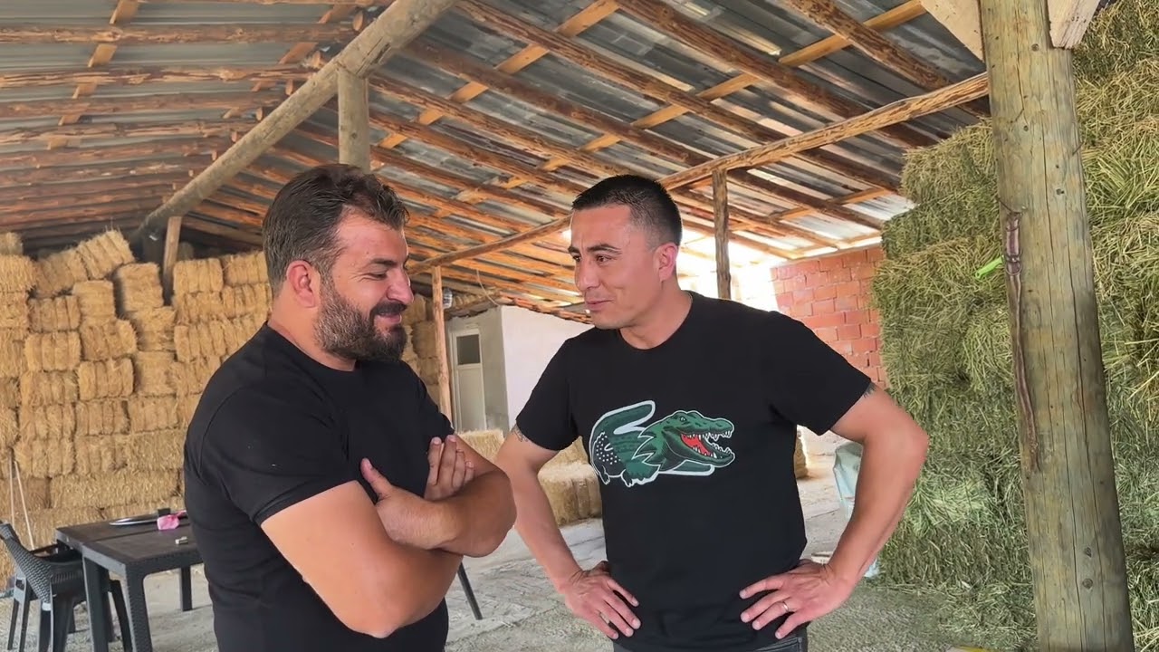 YENİ ÜYELER GELDİ CİFLİK İNŞAATINA DEVAM 