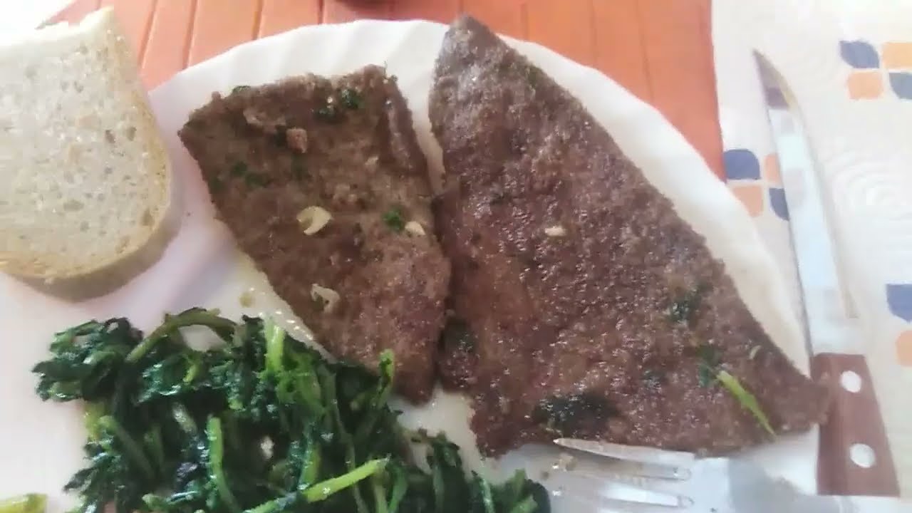 FETTINE DI FEGATO IMPANATE COTTE IN PADELLA. (BREADED LIVER SLICES COOKED IN A PAN)