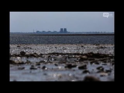 Russia is draining a massive Ukrainian reservoir, endangering a nuclear plant