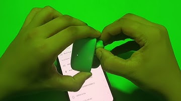 Hoe oordopjes en koptelefoon aansluiten in Tecno Spark Go 2