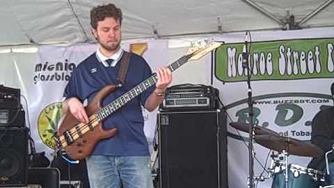 Hash Bash Day 2010 - Monroe Street Fair - Glowb - Across the Street & in the Woods