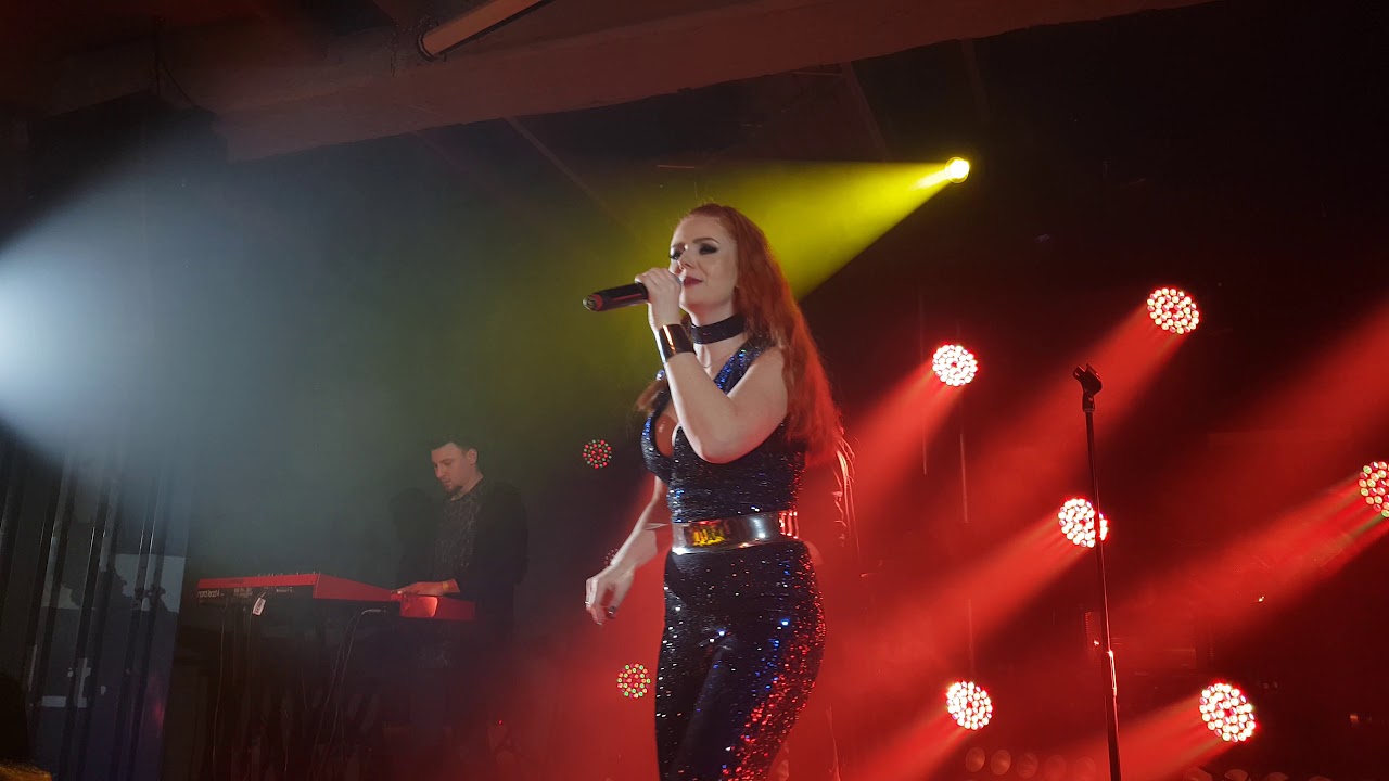 Lena Katina - Walking In The Sun - Live @ Мумий Тролль Bar - 3/3/2018 Moscow