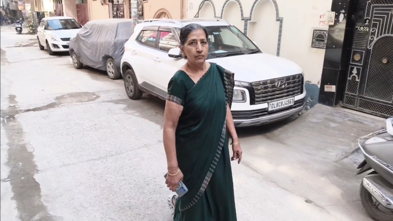 Mummy ke Ghutno ka Dard 😥