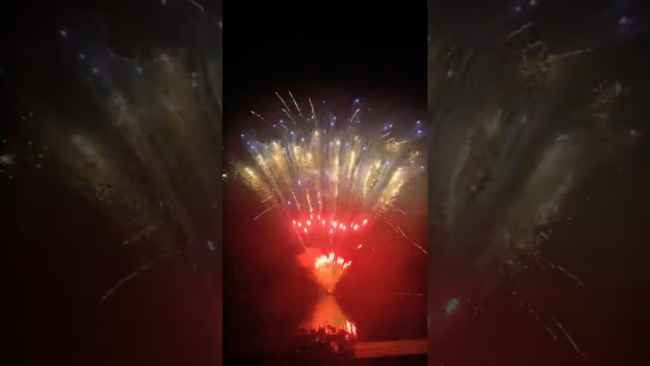 Super Saturn Missile 300 Shot Firework