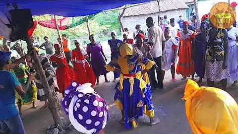 Vodou: JN STE-ANNE KAY MAMBO FRANCIA KRIYT 4ME SEC...