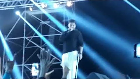 Guru randhawa live in nasik with downtown song