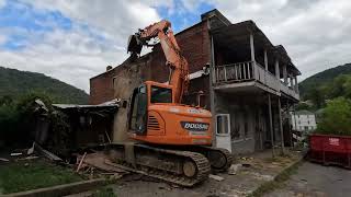 Famous 12th Ave. Building Demolition and Cleanup Timelapse. Hinton, W.V. 10x2x24-10x22x24 Wealth