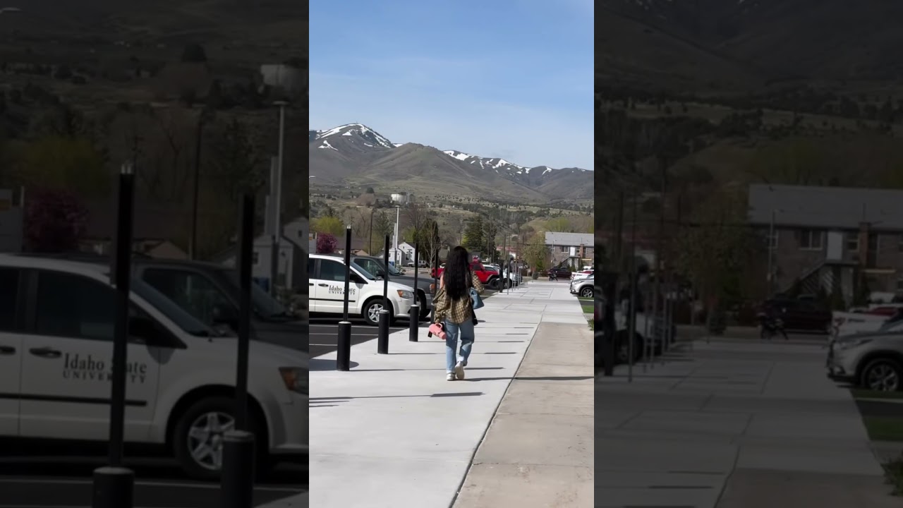 The perfect date only comes to campus once a year 💐📆 