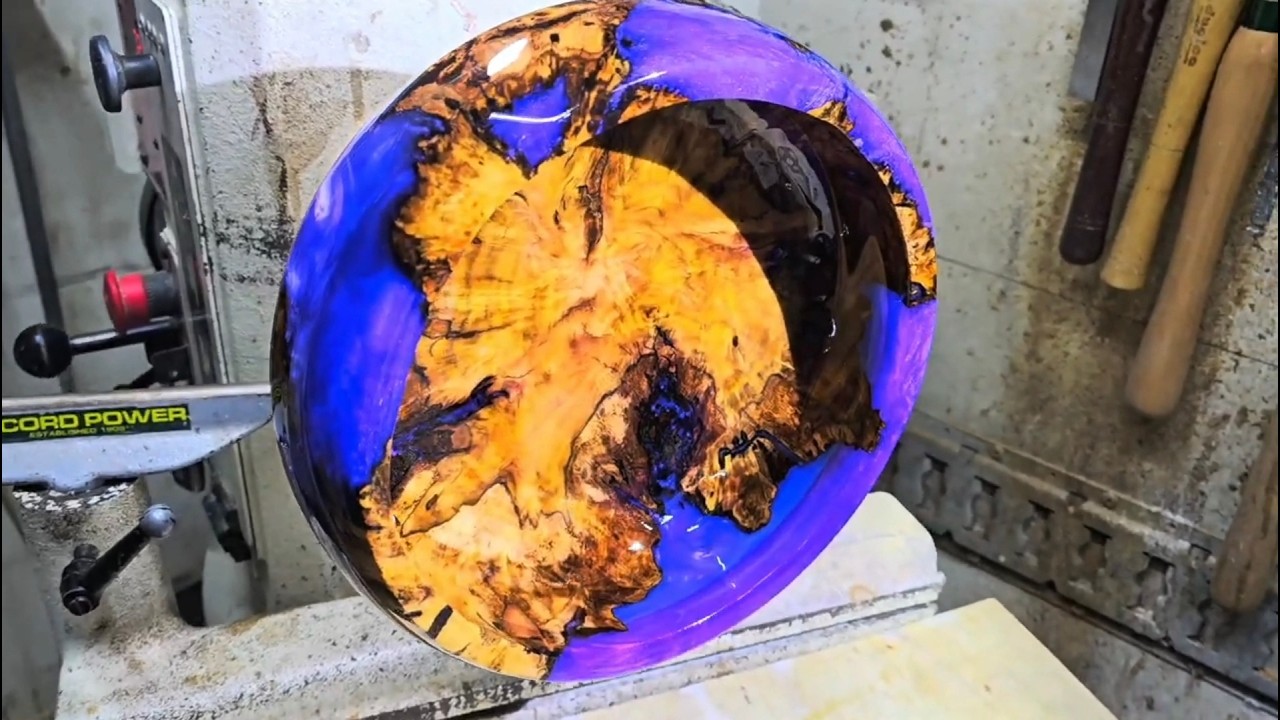Creating My Most Stunning Epoxy Resin Bowl – Woodturning Masterpiece