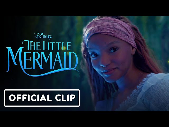 The Little Mermaid - Official 'Kiss the Girl' Clip (2023) Halle Bailey, Jonah Hauer-King class=