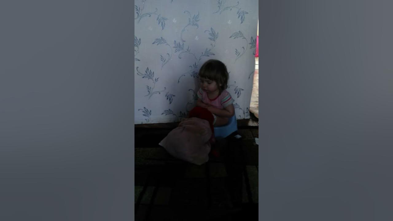 На горшке - YouTube