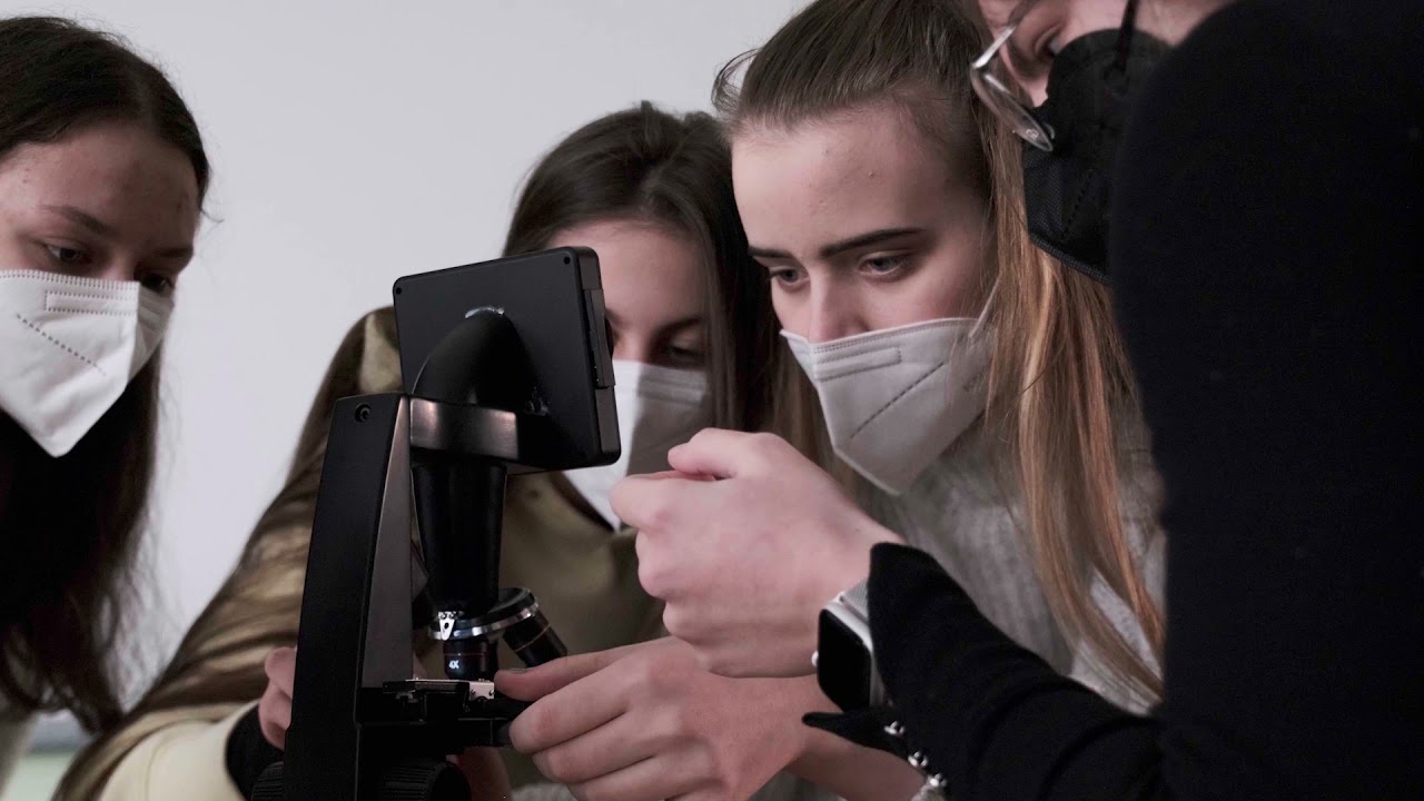 Gymnázium Terézie Vansovej v Starej Ľubovni