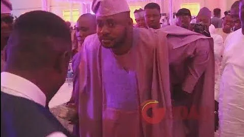 Odunlade Adekola Steals the Show On Dance Floor As Lanre Teriba Atorise Sings 4 him at Boye Wedding