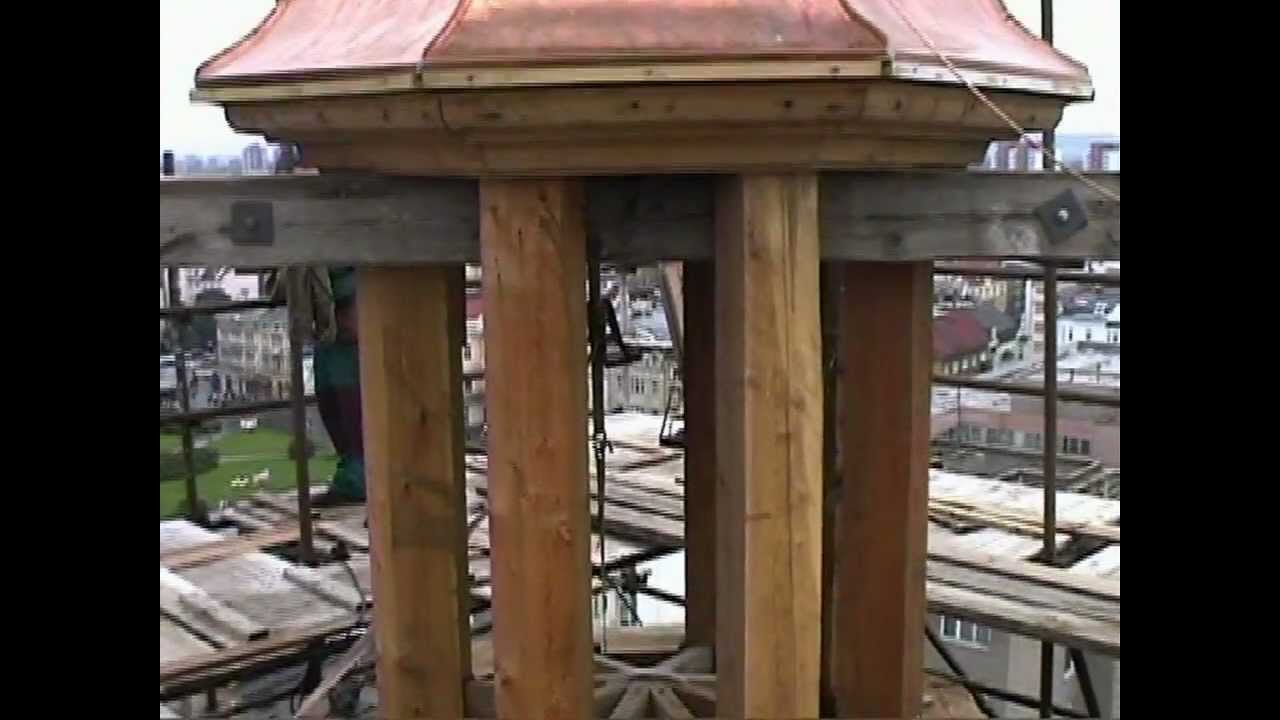 Stavba věže kostela