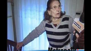 Video Penniniello Torre Annunziata vecchietta alle prese con i topi marzo 2011