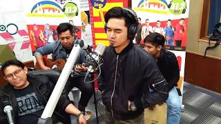 Video voorbeeld van "Sandiwara - Xpose | Jom Jam Akustik | 30 September 2017"