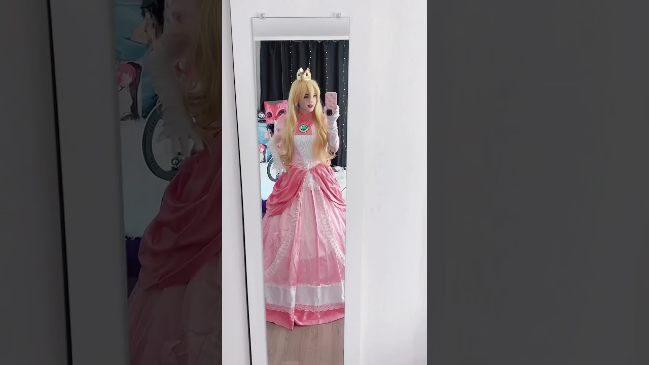 ✨ Princess Peach Cosplay #animecosplay #cosplay #cosplayer #anime #cosplaygirl #princesspeach #mario