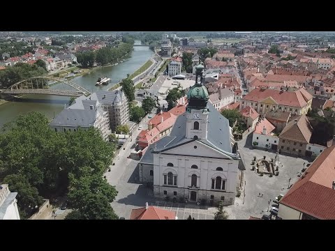 Videó: Hogyan ünnepelhetünk Születésnapot Szentpéterváron