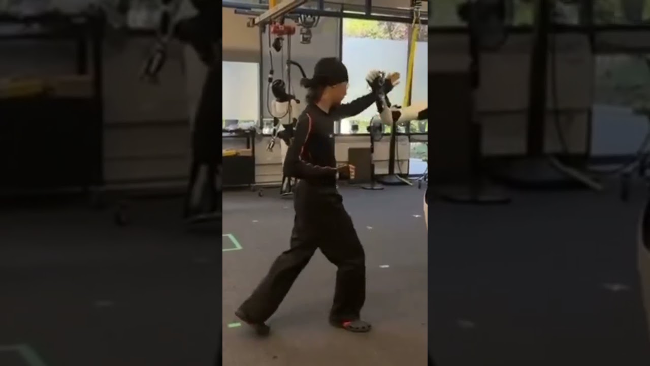 쿵푸를 배우는 테슬라 옵티머스 Gen2!!!(Tesla Optimus Gen2 Learning Kung Fu!!!!)