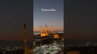 La Casa Panorama  terrace viewing of the birds dancing around the mosque's four towering minarets.